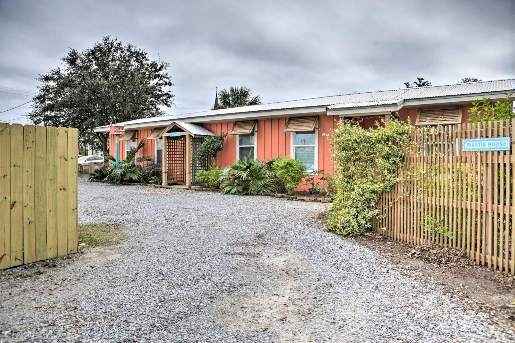 Walk To Beach From Chic Old Town Apartment With Yard Bay St. Louis Exterior foto